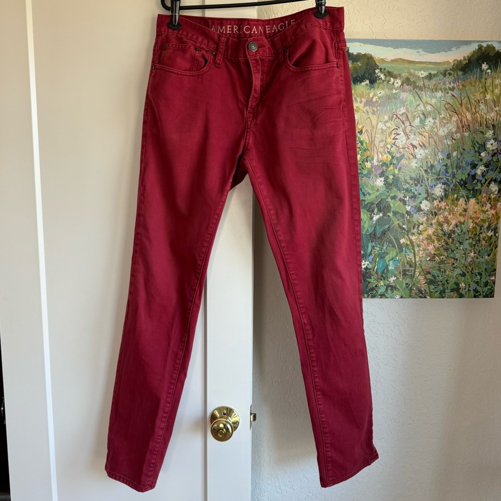 American Eagle mens’ red jeans, 32/34